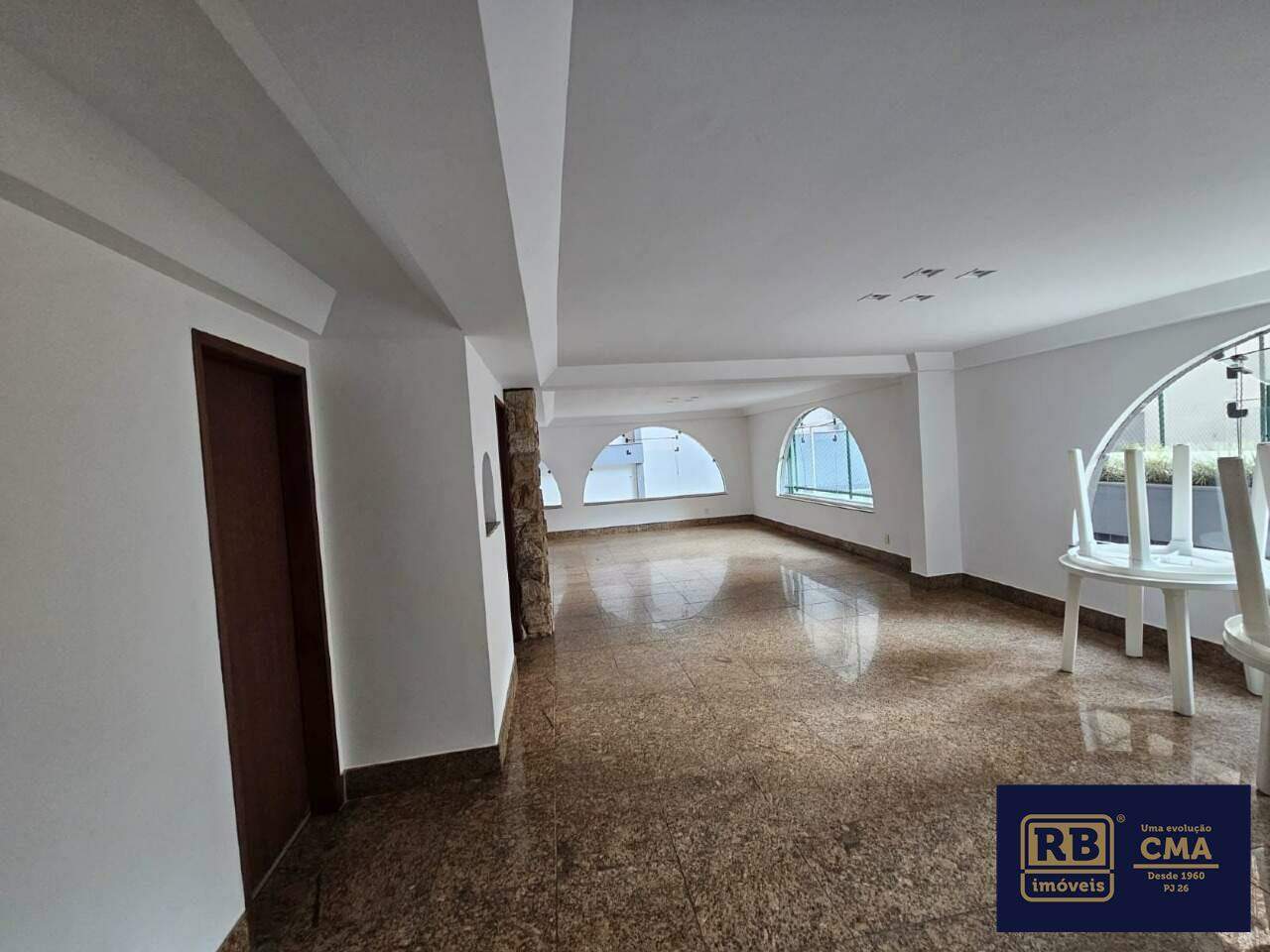 Apartamento à venda com 3 quartos, 96m² - Foto 12