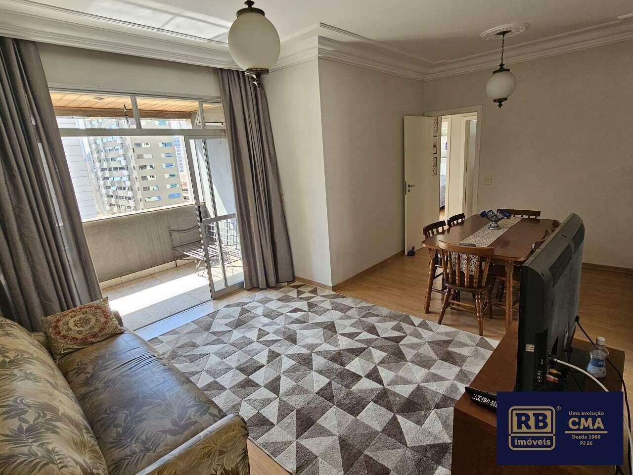 Apartamento à venda com 3 quartos, 90m² - Foto 1