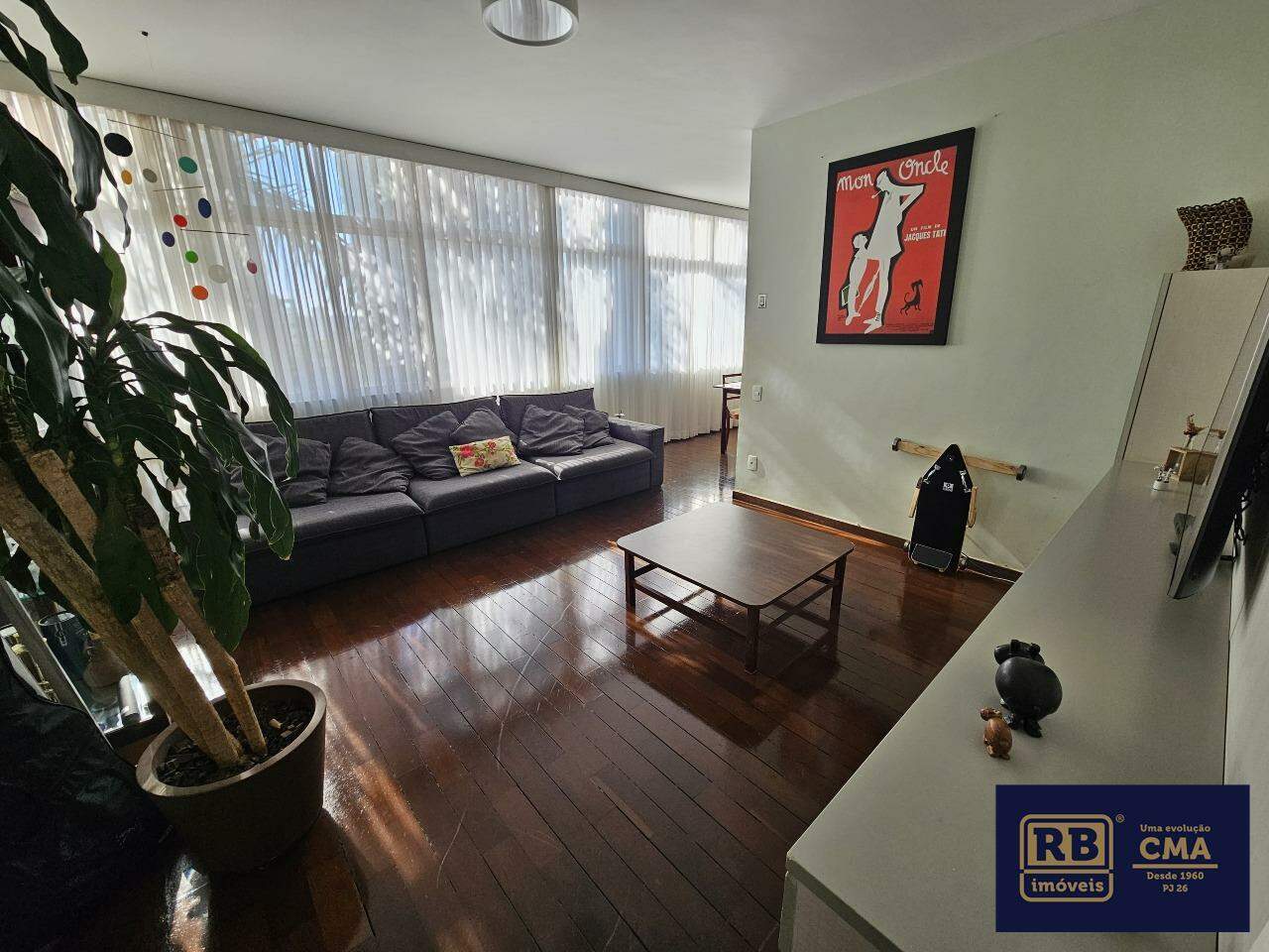 Apartamento à venda com 4 quartos, 142m² - Foto 1