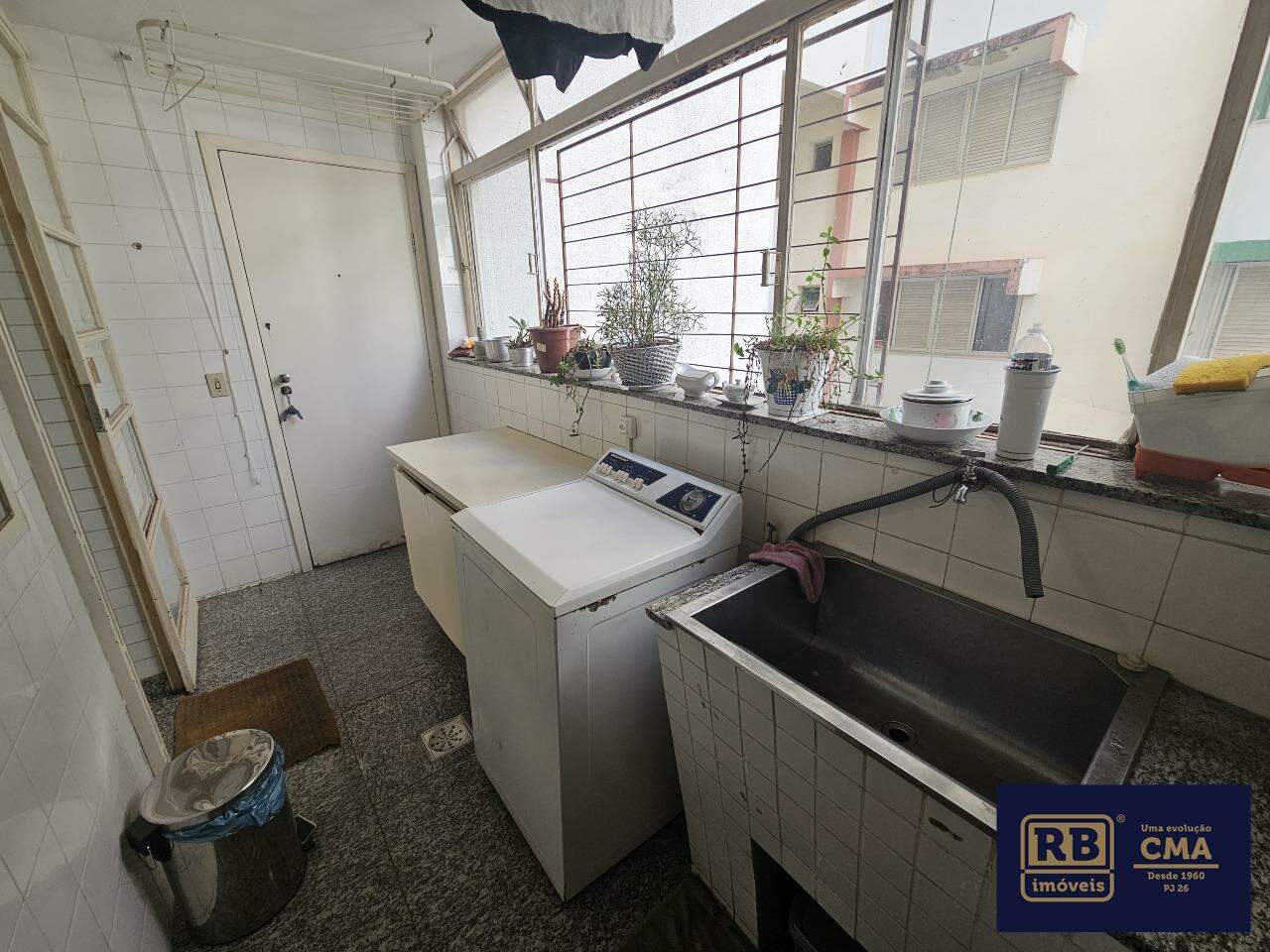 Apartamento à venda com 3 quartos, 110m² - Foto 13