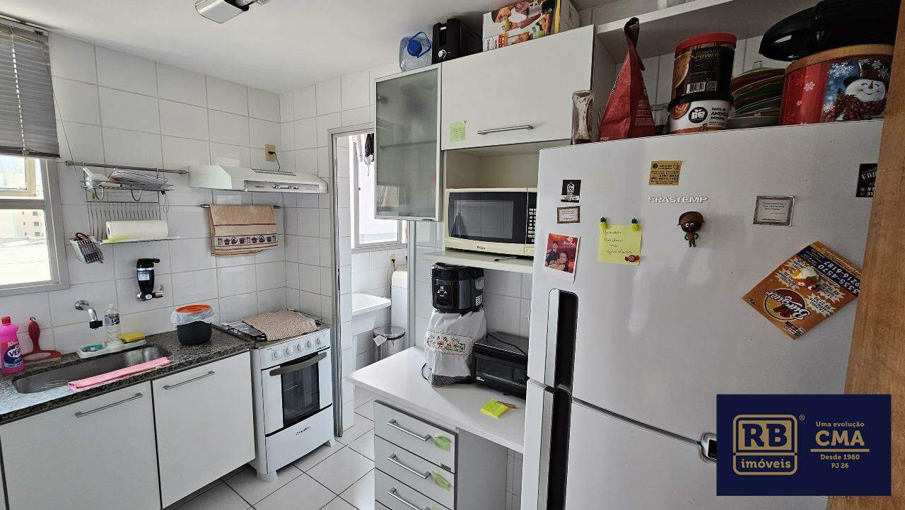 Apartamento à venda com 2 quartos, 75m² - Foto 8