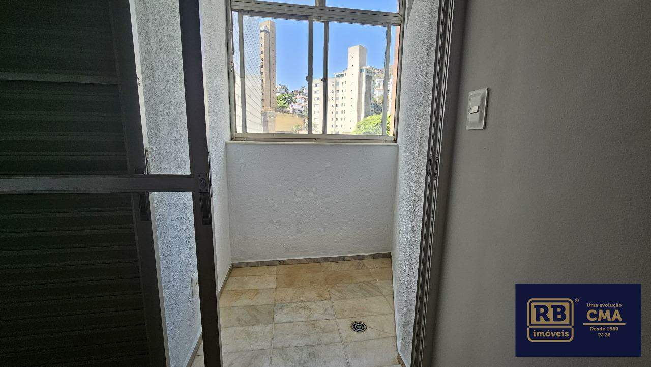 Apartamento à venda com 4 quartos, 170m² - Foto 6