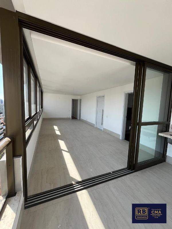 Apartamento à venda com 4 quartos, 150m² - Foto 3