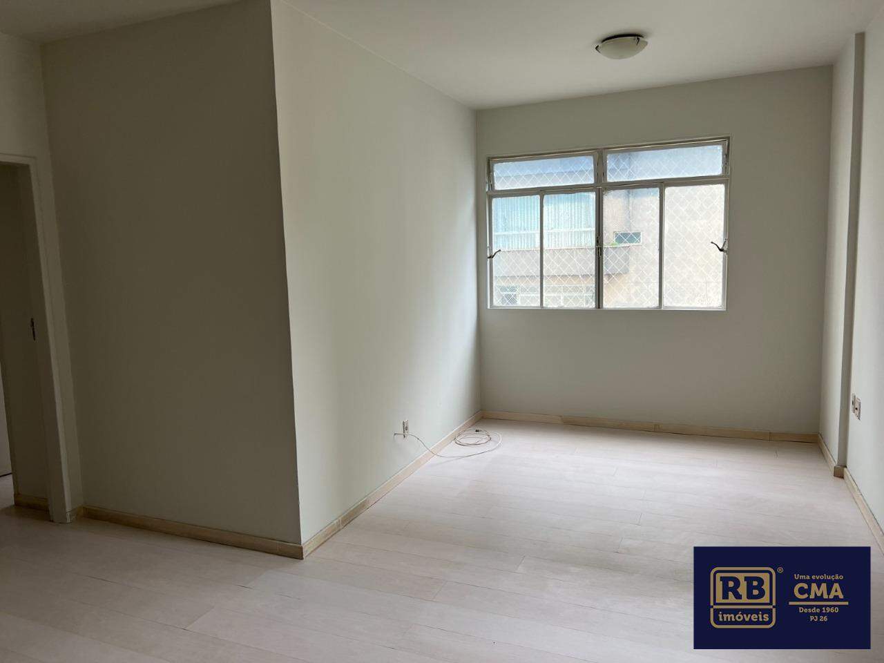 Apartamento à venda com 2 quartos, 80m² - Foto 2