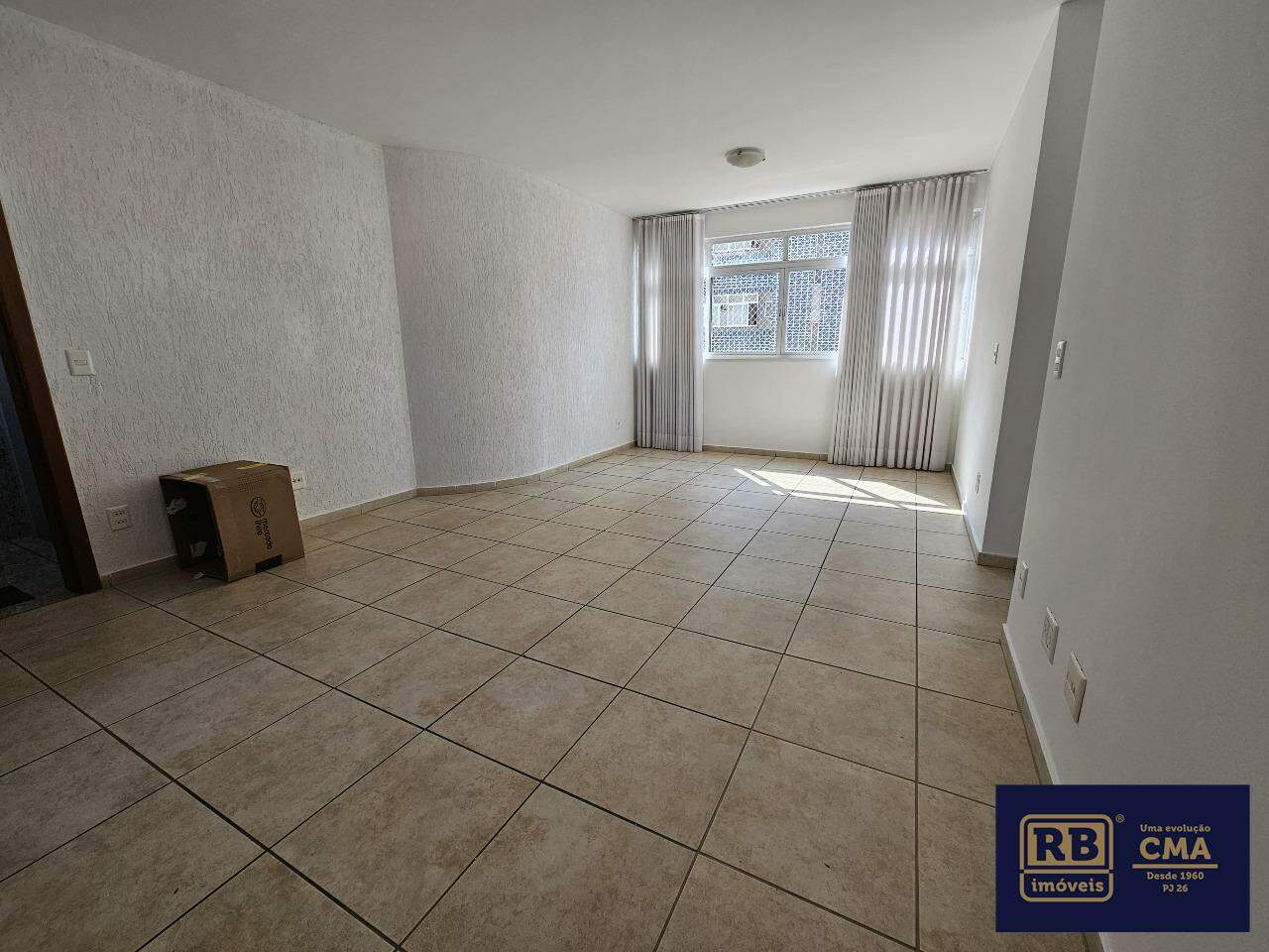 Apartamento à venda com 3 quartos, 90m² - Foto 3