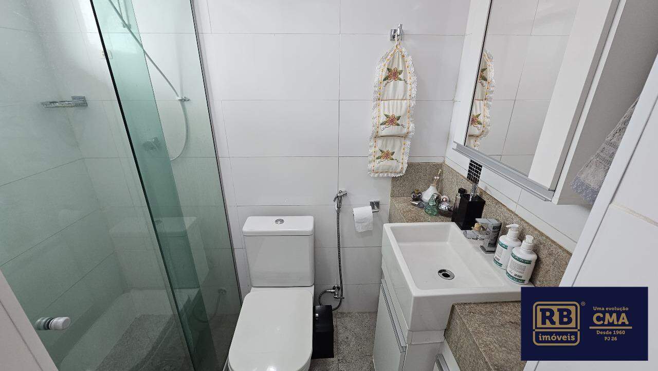 Apartamento à venda com 3 quartos, 156m² - Foto 8