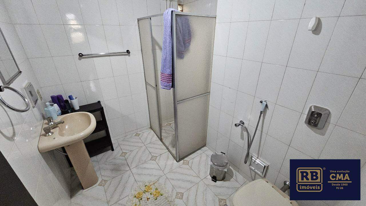 Apartamento à venda com 3 quartos, 137m² - Foto 8