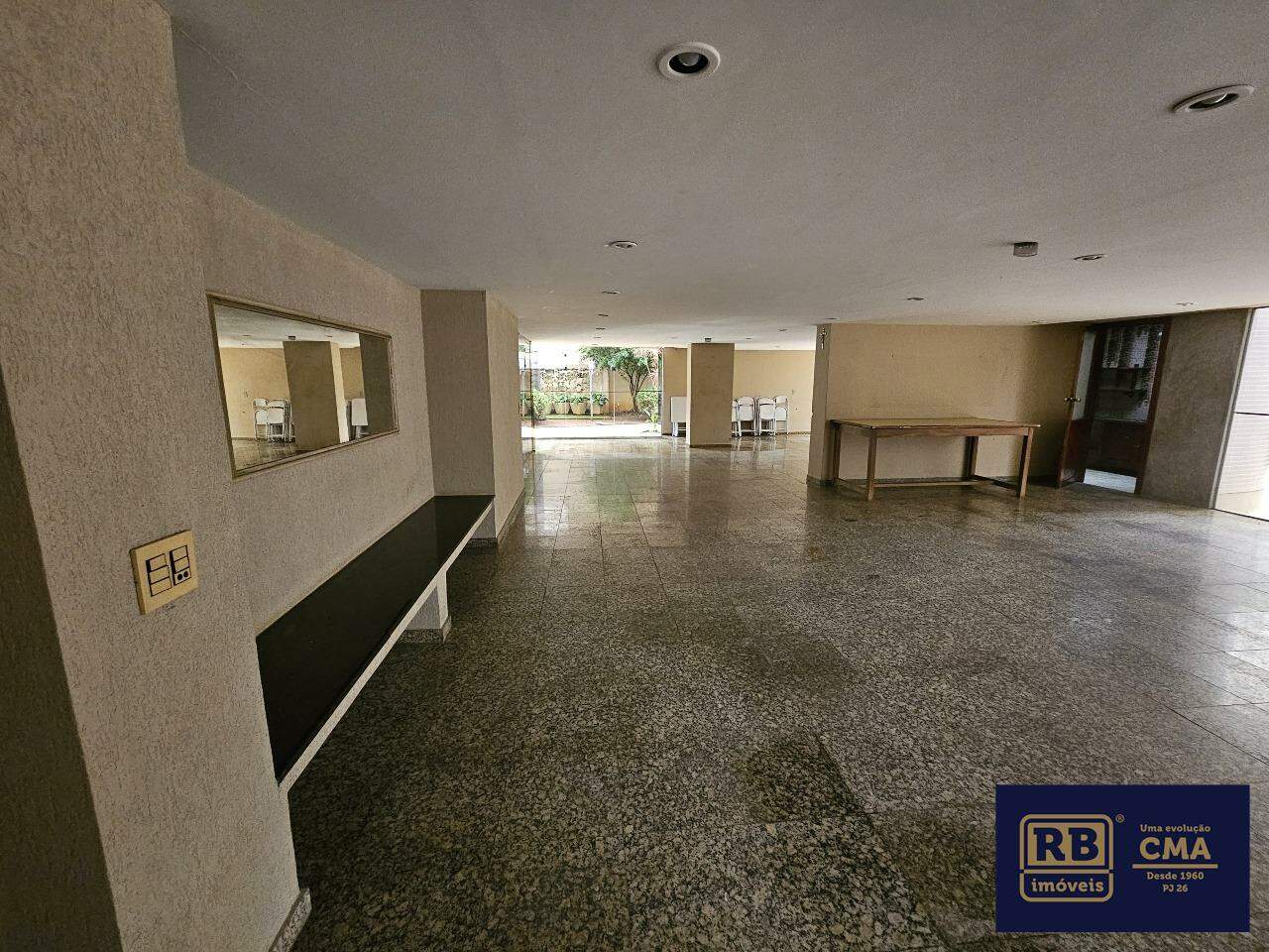 Apartamento à venda com 4 quartos, 195m² - Foto 18