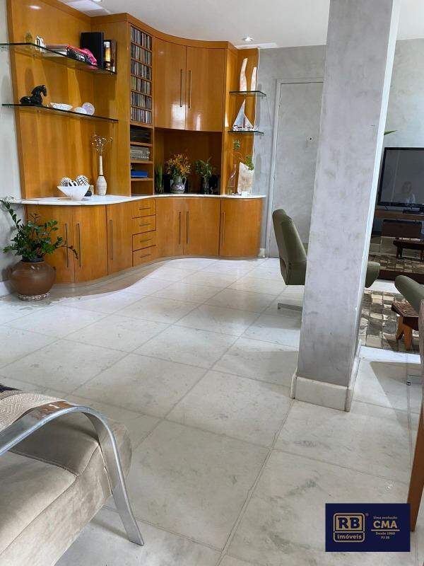 Apartamento à venda com 3 quartos, 115m² - Foto 2