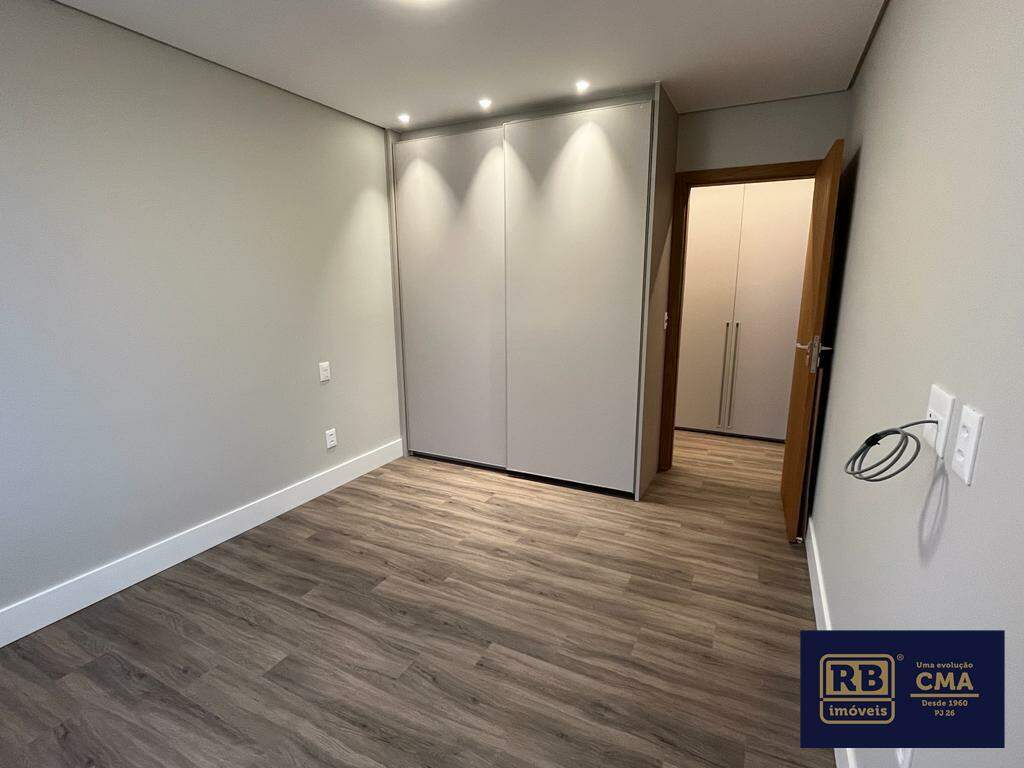 Apartamento à venda com 4 quartos, 181m² - Foto 13