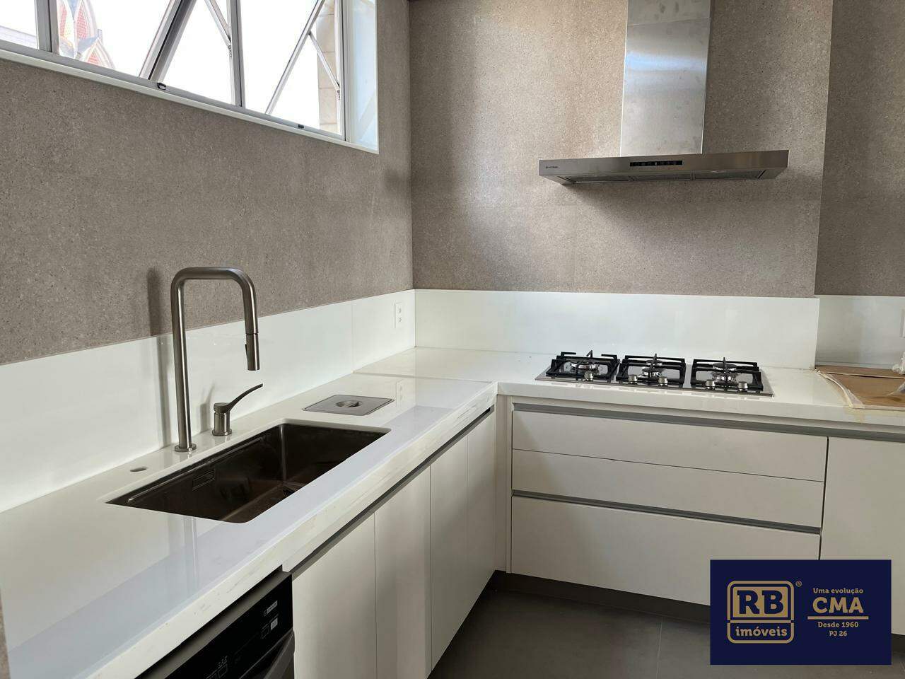 Apartamento à venda com 4 quartos, 181m² - Foto 15