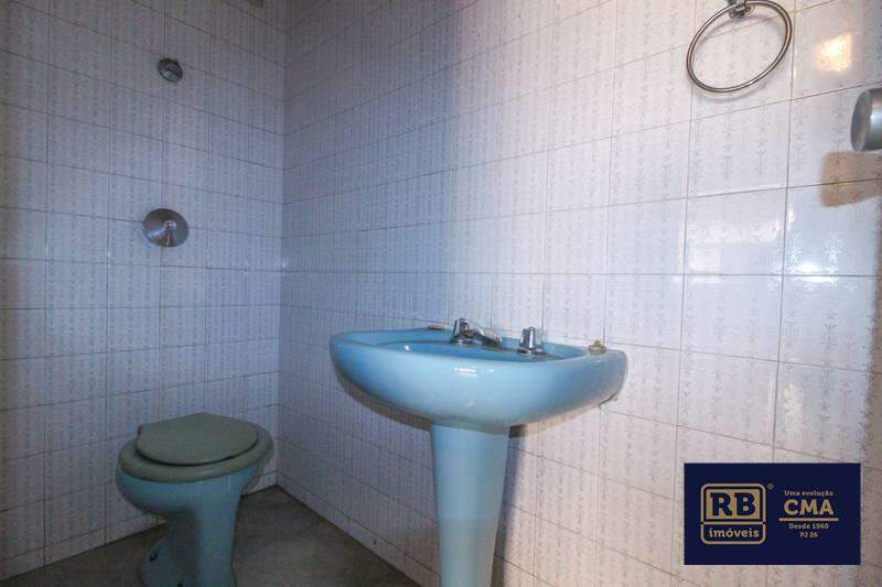 Apartamento à venda com 3 quartos, 199m² - Foto 2