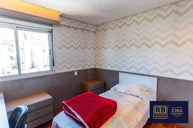 Apartamento à venda com 4 quartos, 200m² - Foto 2