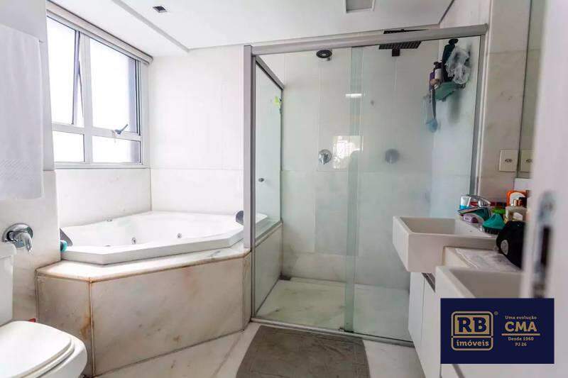 Apartamento à venda com 4 quartos, 200m² - Foto 3