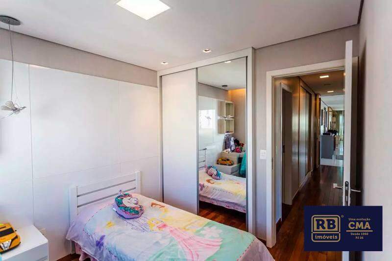 Apartamento à venda com 4 quartos, 200m² - Foto 7