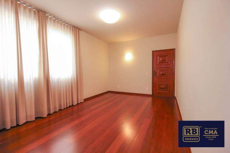Apartamento à venda com 3 quartos, 150m² - Foto 1