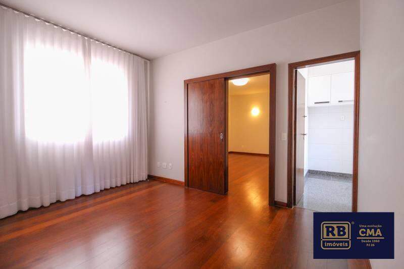 Apartamento à venda com 3 quartos, 150m² - Foto 5