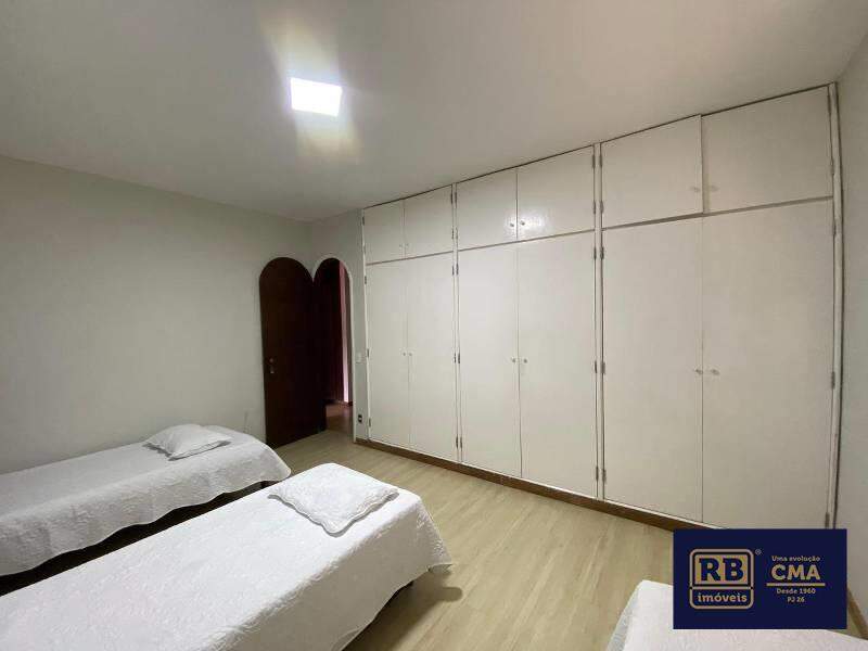Casa à venda com 4 quartos, 312m² - Foto 20