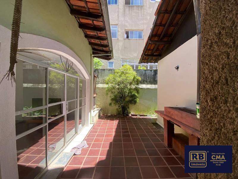 Casa à venda com 4 quartos, 312m² - Foto 5