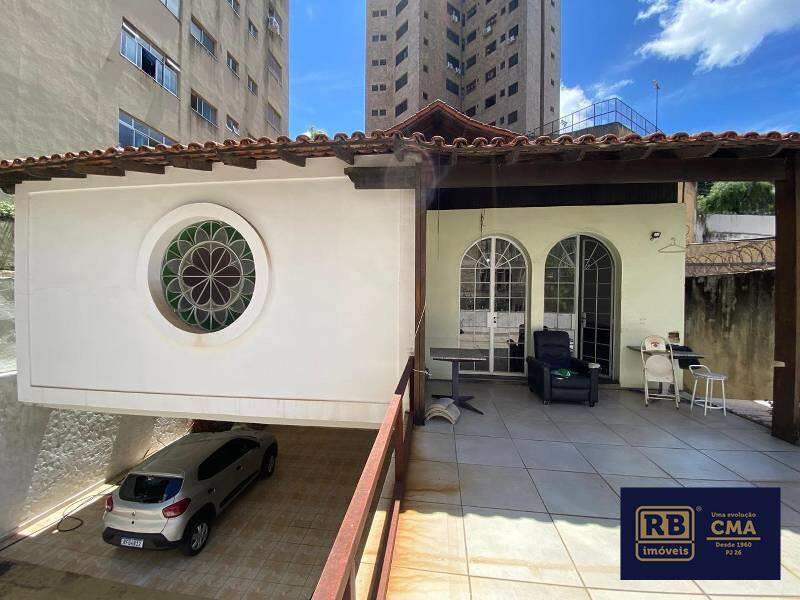 Casa à venda com 4 quartos, 312m² - Foto 7