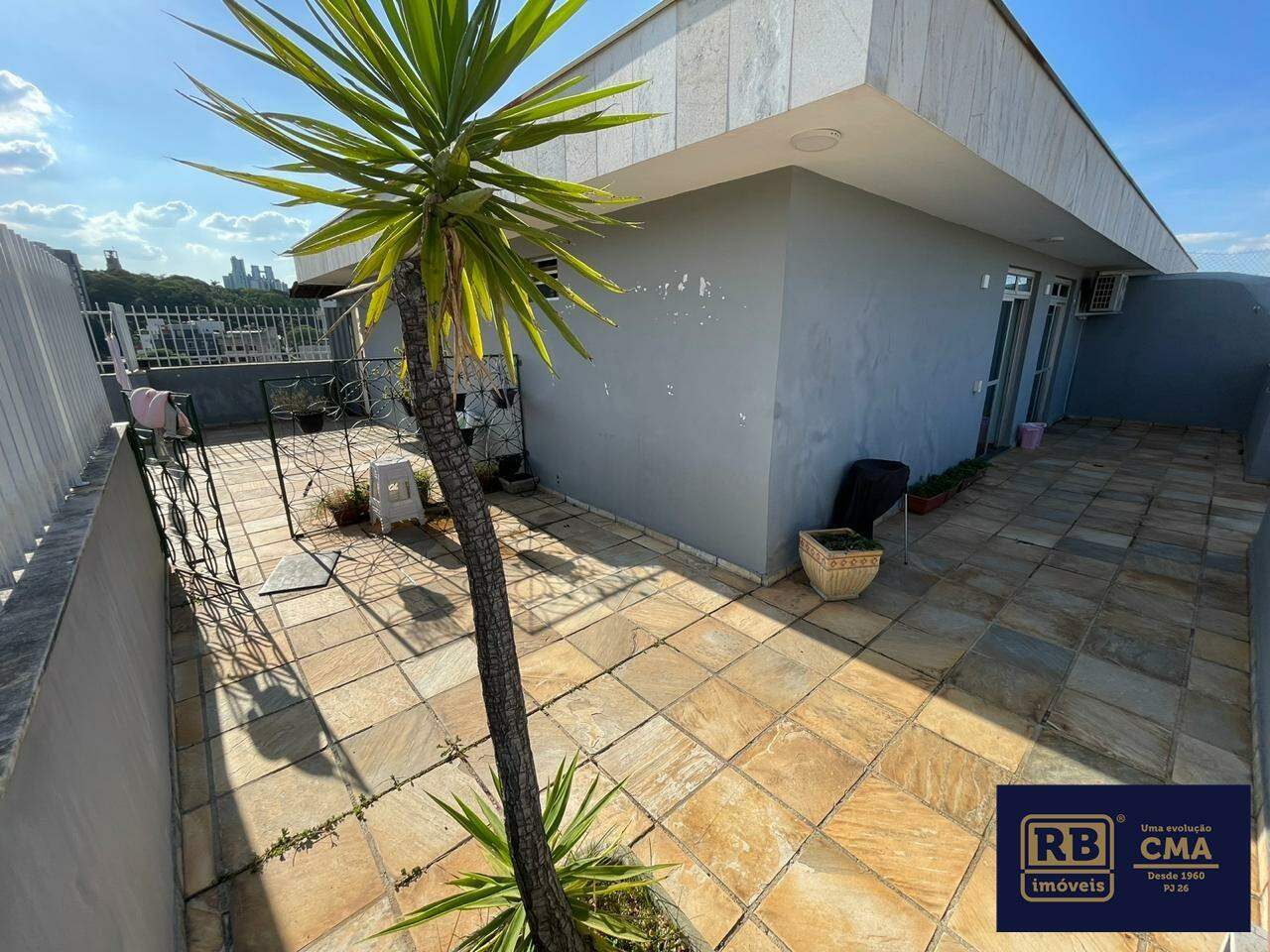 Cobertura à venda com 5 quartos, 321m² - Foto 1