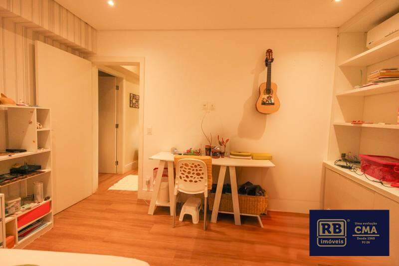 Casa à venda com 4 quartos, 298m² - Foto 12