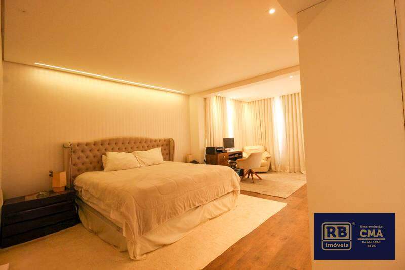 Casa à venda com 4 quartos, 298m² - Foto 16