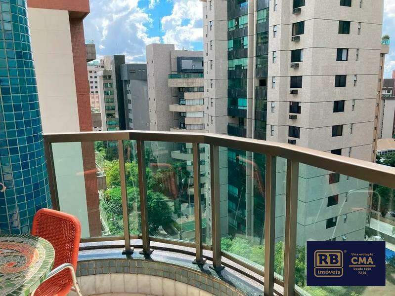 Apartamento à venda com 4 quartos, 238m² - Foto 3