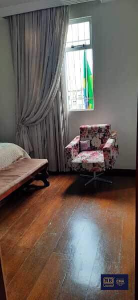 Cobertura à venda com 5 quartos, 200m² - Foto 2