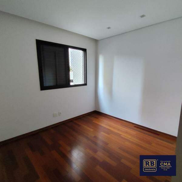 Apartamento à venda com 4 quartos, 135m² - Foto 25