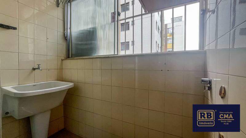 Apartamento à venda com 3 quartos, 80m² - Foto 2
