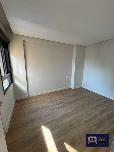 Apartamento à venda com 3 quartos, 138m² - Foto 8