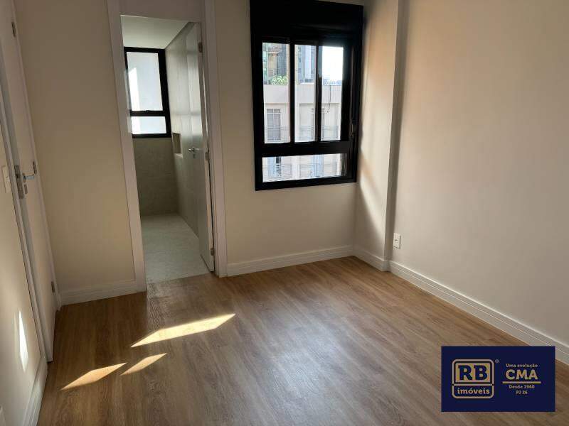 Apartamento à venda com 3 quartos, 138m² - Foto 9
