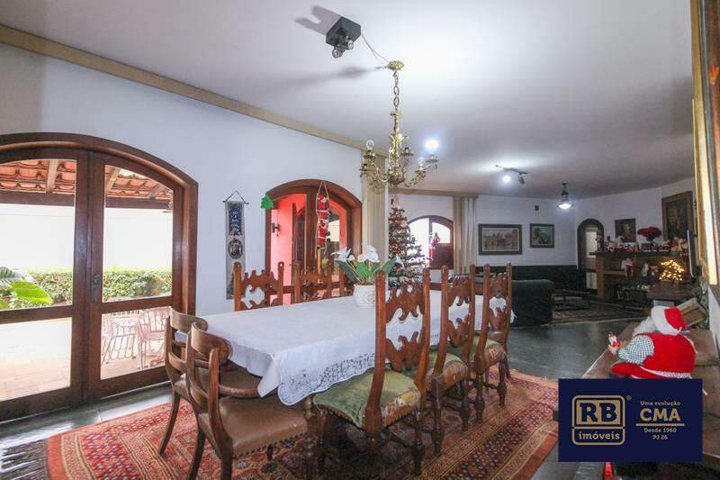 Casa à venda com 5 quartos, 550m² - Foto 10