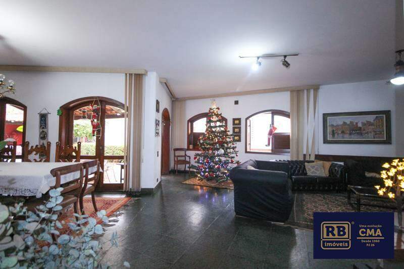 Casa à venda com 5 quartos, 550m² - Foto 4
