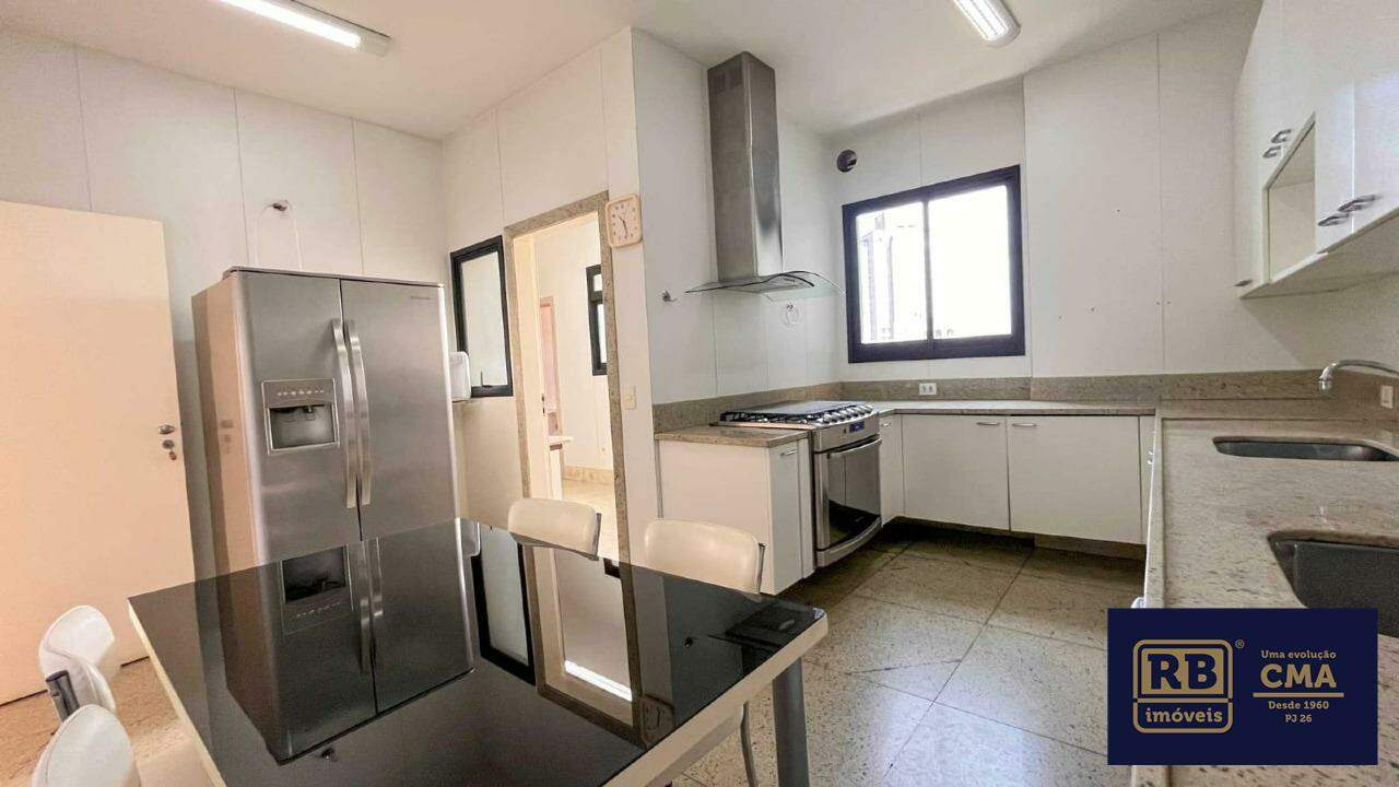 Apartamento à venda com 4 quartos, 256m² - Foto 24