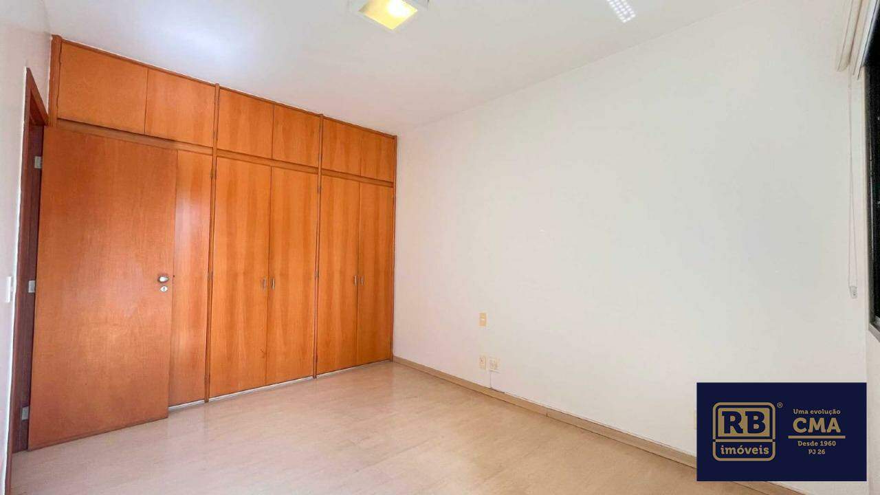 Apartamento à venda com 4 quartos, 256m² - Foto 12