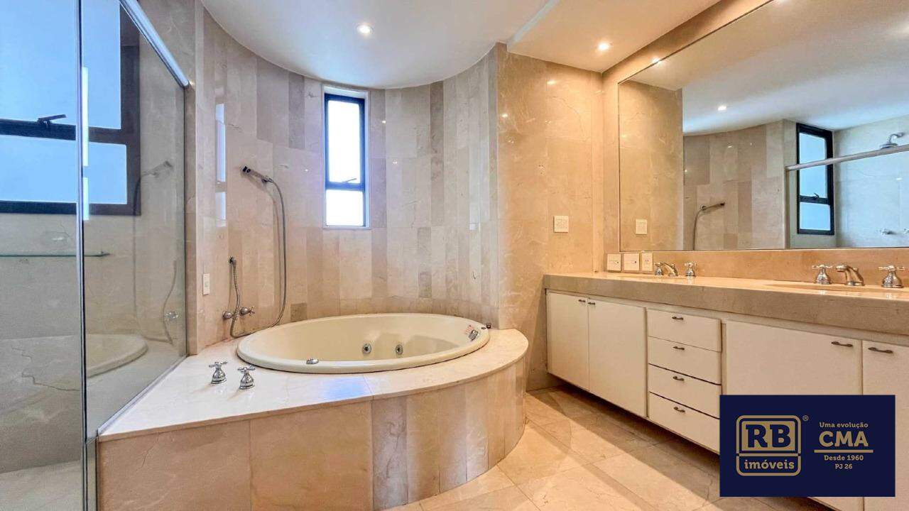Apartamento à venda com 4 quartos, 256m² - Foto 2