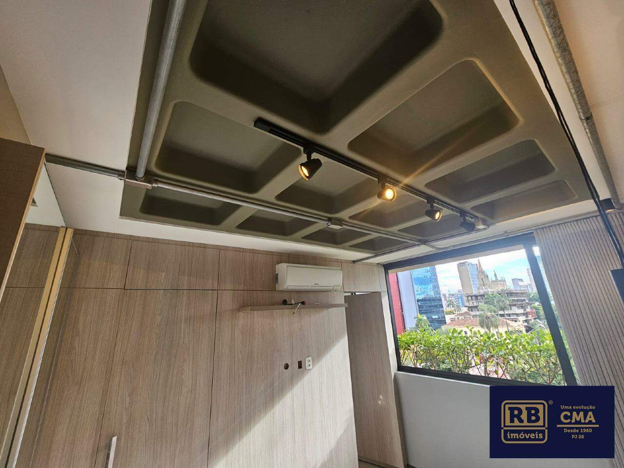 Apartamento para alugar com 2 quartos, 70m² - Foto 16