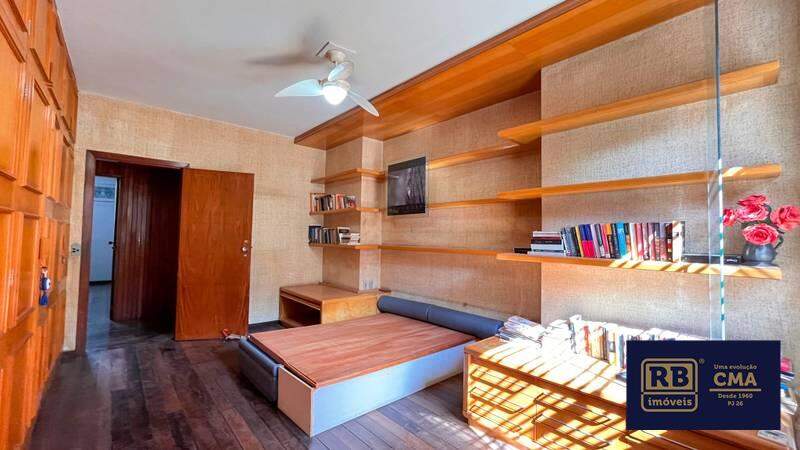 Casa à venda com 4 quartos, 1000m² - Foto 10