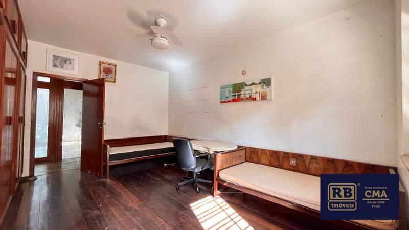Casa à venda com 4 quartos, 1000m² - Foto 14