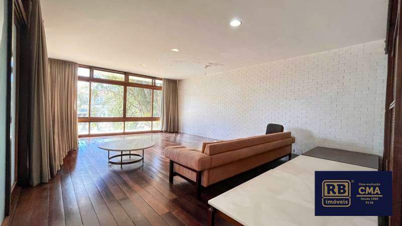 Casa à venda com 4 quartos, 1000m² - Foto 2