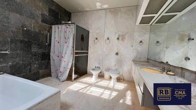 Casa à venda com 4 quartos, 1000m² - Foto 8