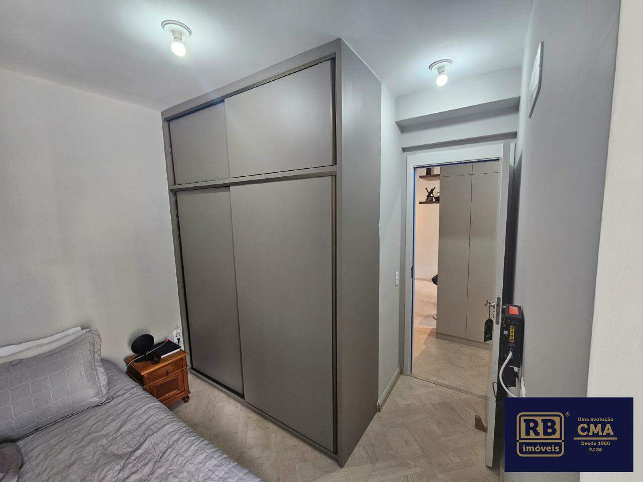 Apartamento à venda com 2 quartos, 56m² - Foto 11