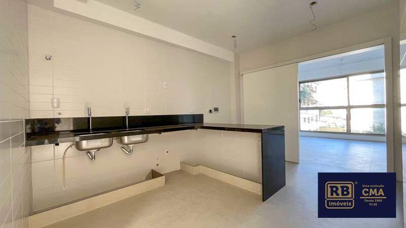 Apartamento à venda com 4 quartos, 147m² - Foto 1