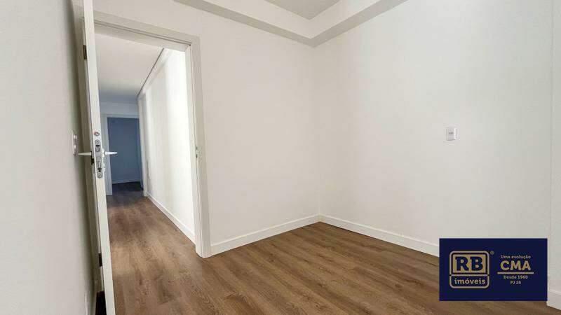 Apartamento à venda com 4 quartos, 147m² - Foto 5