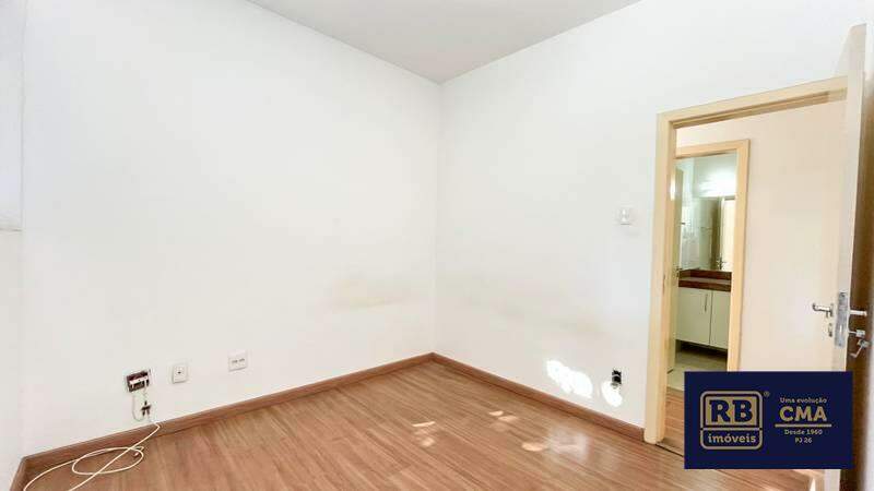 Apartamento à venda com 3 quartos, 120m² - Foto 12