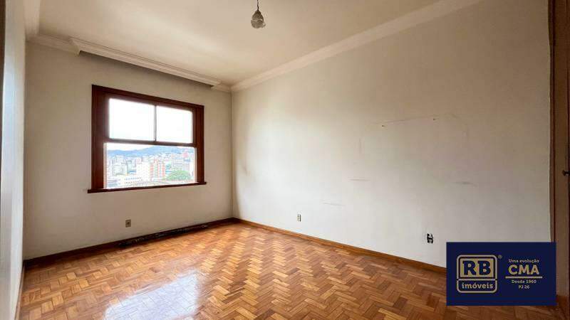 Apartamento à venda com 3 quartos, 119m² - Foto 11
