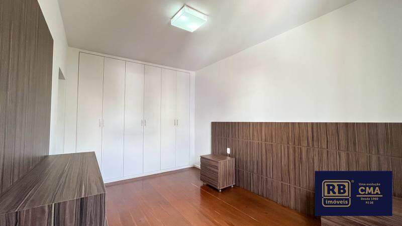 Cobertura à venda com 4 quartos, 240m² - Foto 1