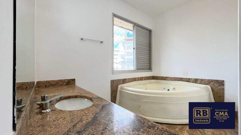 Cobertura à venda com 4 quartos, 240m² - Foto 12
